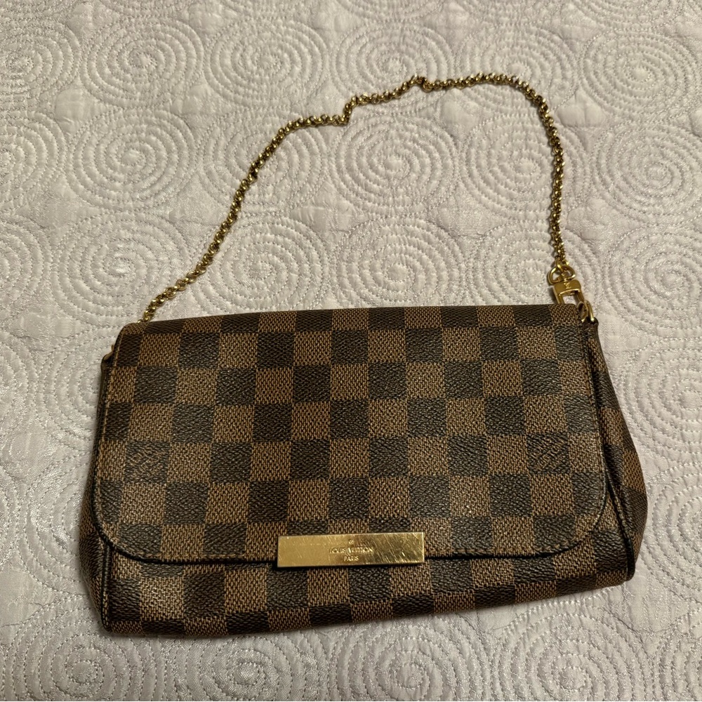 Authentic Louis Vuitton favorite MM damier